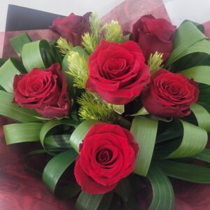 Valentines Colombian Red Roses - Image 4